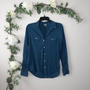 Forever 21 long blue sleeve button up